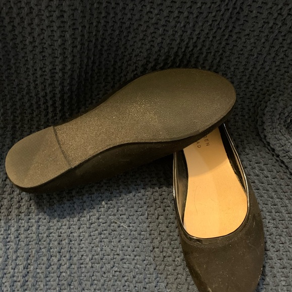 Black Flats - Picture 3 of 3